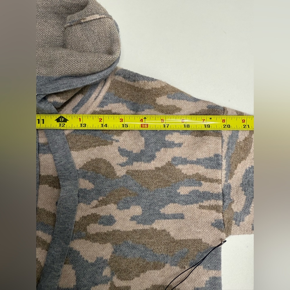 NWT TAHARI Camouflage Cowl Neck Sweater size XS - Picture 7 of 9